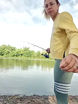 KSwonderland6 online show from October 1, 2025, 3:07 pm