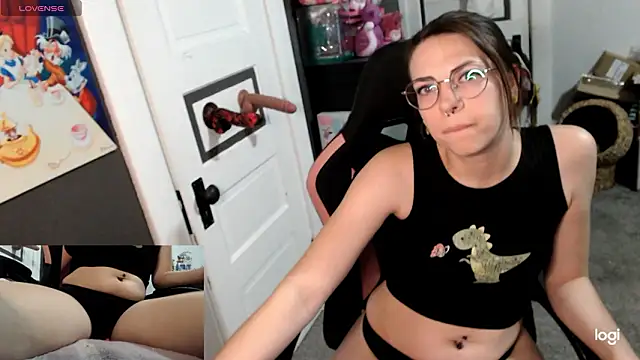 Snapshot of KSwonderland6 chatting on March 21, 2026, 4:06 am KSwonderland6 online show from March 21, 2026, 4:06 am