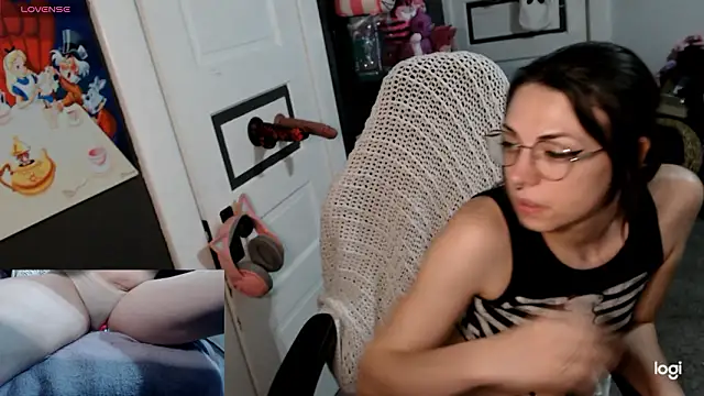 Snapshot of KSwonderland6 chatting on March 26, 2026, 5:07 pm KSwonderland6 online show from March 26, 2026, 5:07 pm