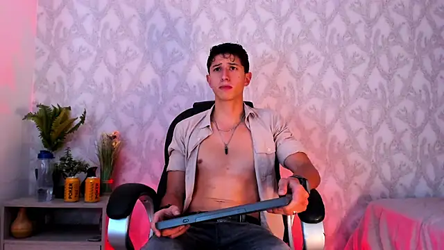 Snapshot of Dorianmistery2322_ chatting on December 12, 2024, 9:51 am Dorianmistery2322 online show from December 12, 2024, 9:51 am