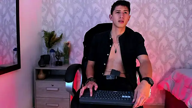 Snapshot of Dorianmistery2322_ chatting on December 28, 2024, 11:09 am Dorianmistery2322 online show from December 28, 2024, 11:09 am