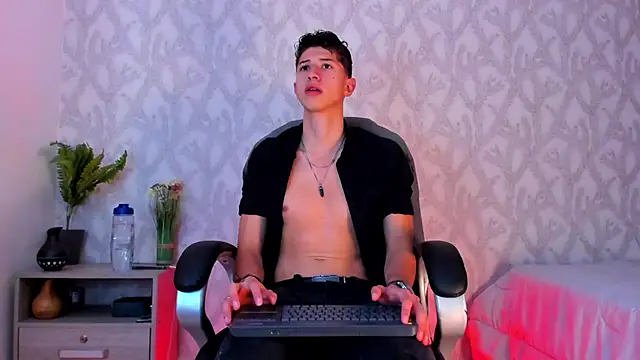 Snapshot of Dorianmistery2322_ chatting on January 22, 2025, 4:23 am Dorianmistery2322 online show from January 22, 2025, 4:23 am