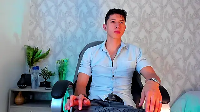 Snapshot of Dorianmistery2322_ chatting on January 29, 2025, 4:36 am Dorianmistery2322 online show from January 29, 2025, 4:36 am