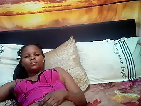 Snapshot of ebonyspicya chatting on December 10, 2024, 9:23 am ebonyspicya online show from December 10, 2024, 9:23 am