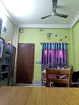 Royalgirl667 online show from December 7, 2024, 5:59 am