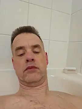 Snapshot of Hectorthyssen1 chatting on March 14, 2025, 5:46 pm Hectorthyssen1 online show from March 14, 2025, 5:46 pm