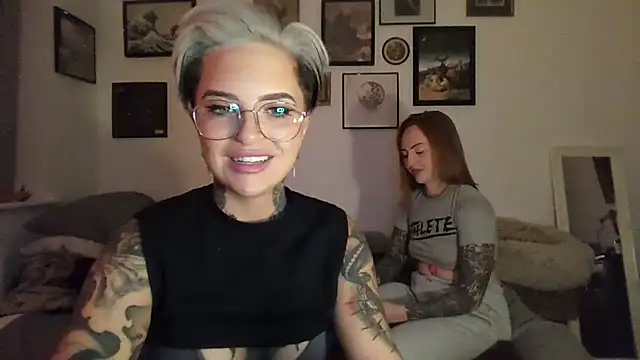 Alexandersonxo online show from October 27, 2025, 7:18 pm