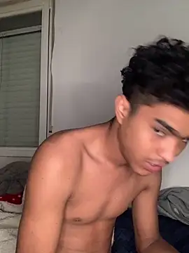 Ryan-hot online show from September 25, 2025, 9:51 pm