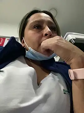 Keittly  online show from December 17, 2025, 3:34 am