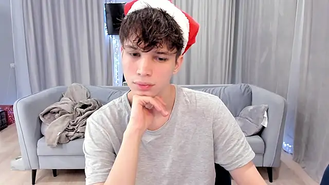 Snapshot of Im_Shine_Guy chatting on December 30, 2024, 8:58 pm Im Shine Guy online show from December 30, 2024, 8:58 pm