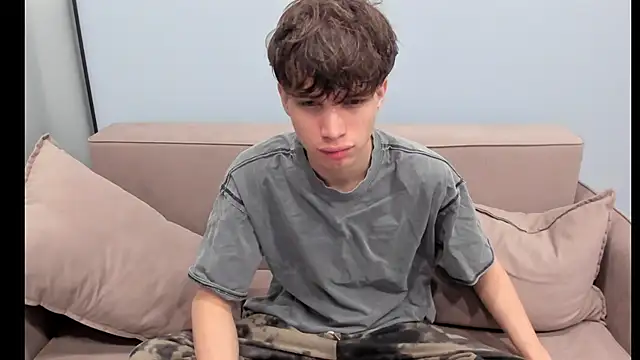 Snapshot of Im_Shine_Guy chatting on October 12, 2025, 2:43 am Im Shine Guy online show from October 12, 2025, 2:43 am