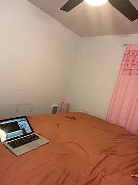 Alexkapriii3 online show from February 4, 2026, 4:18 am