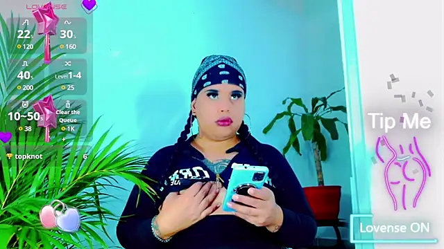 Snapshot of nauthyvalentina chatting on February 5, 2025, 6:37 pm nauthyvalentina online show from February 5, 2025, 6:37 pm