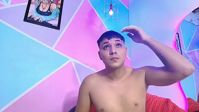 couple lovelyds online show from November 14, 2025, 8:40 pm