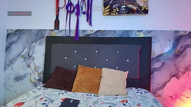 couple lovelyds online show from April 10, 2026, 9:08 pm