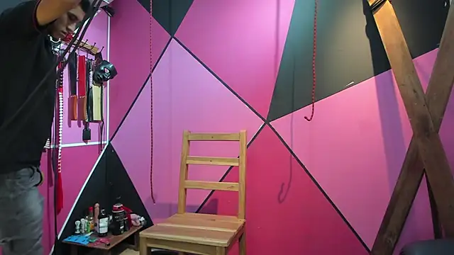 Snapshot of BDSM_Fetish chatting on February 15, 2025, 7:50 pm BDSM Fetish online show from February 15, 2025, 7:50 pm