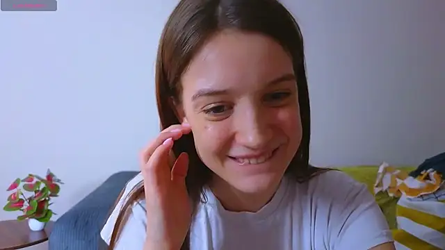 Snapshot of Sweet_Evva chatting on February 13, 2026, 5:53 pm Sweet Evva online show from February 13, 2026, 5:53 pm