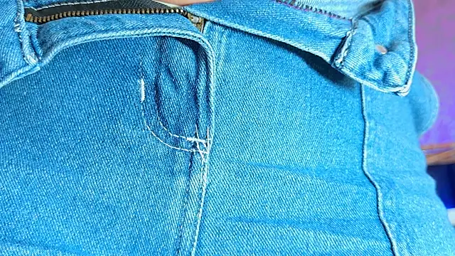 Sofia martiin online show from October 24, 2025, 3:14 am