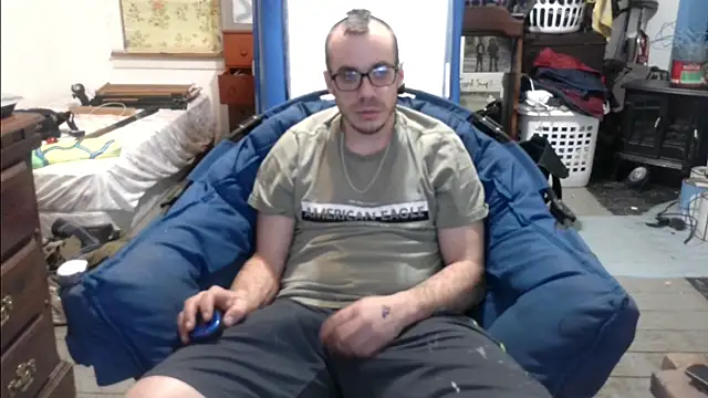 ScubaStevex online show from March 9, 2025, 11:36 am