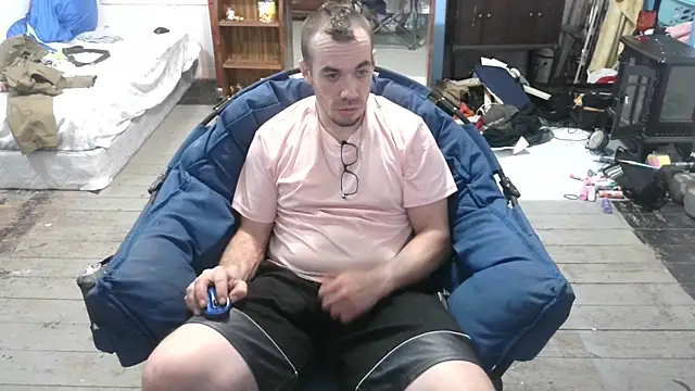 ScubaStevex online show from March 20, 2025, 6:08 am