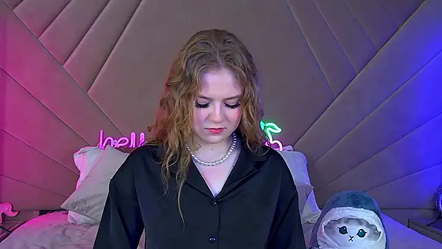 SelinSwarovski online show from January 30, 2025, 5:28 pm