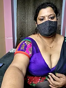 Snapshot of Cute_Bellaa chatting on February 3, 2025, 11:20 am Cute Bellaa online show from February 3, 2025, 11:20 am