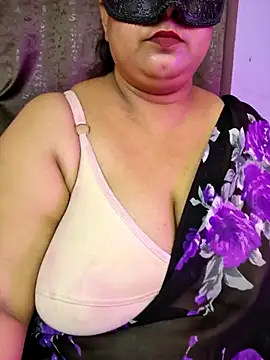 Snapshot of Cute_Bellaa chatting on March 22, 2025, 10:06 am Cute Bellaa online show from March 22, 2025, 10:06 am