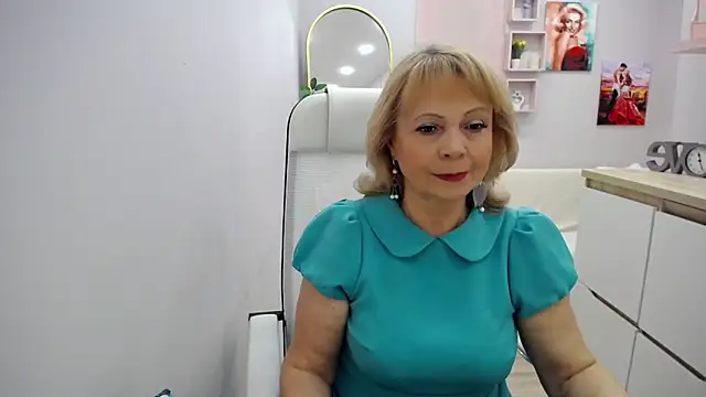 Milla Cutie18 online show from April 17, 2026, 4:48 am