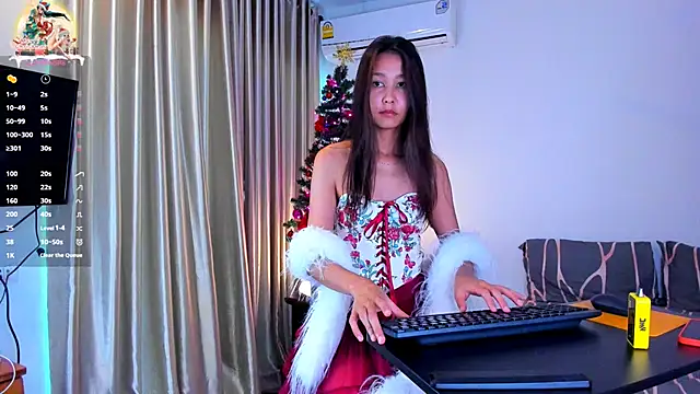 Melissa Mone online show from December 21, 2024, 7:45 am