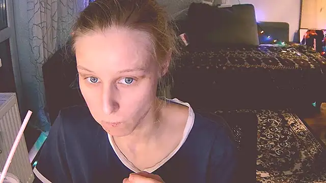 Snapshot of KatiKate chatting on January 4, 2025, 7:13 pm KatiKate online show from January 4, 2025, 7:13 pm