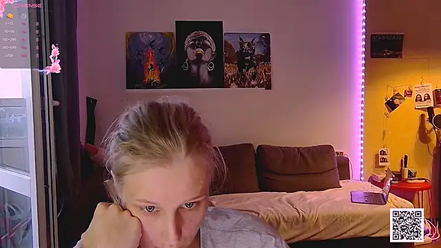 Snapshot of KatiKate chatting on September 14, 2025, 3:44 pm KatiKate online show from September 14, 2025, 3:44 pm