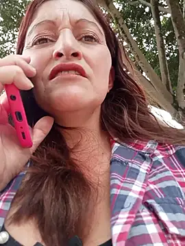 celeste-30  online show from September 28, 2025, 4:45 pm