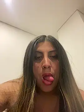 Snapshot of girl_anni chatting on February 14, 2025, 4:15 am girl anni online show from February 14, 2025, 4:15 am