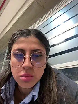 Snapshot of girl_anni chatting on March 4, 2025, 11:54 pm girl anni online show from March 4, 2025, 11:54 pm