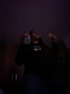 Snapshot of girl_anni chatting on March 7, 2025, 3:19 am girl anni online show from March 7, 2025, 3:19 am