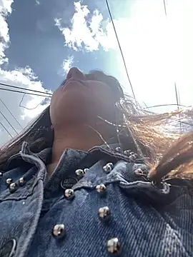 Snapshot of girl_anni chatting on March 8, 2025, 6:16 pm girl anni online show from March 8, 2025, 6:16 pm