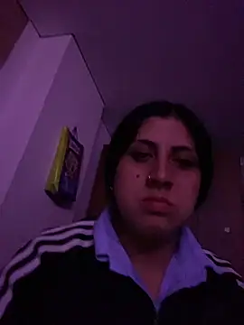 Snapshot of girl_anni chatting on March 12, 2025, 3:13 am girl anni online show from March 12, 2025, 3:13 am