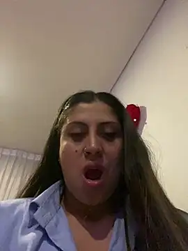 Snapshot of girl_anni chatting on March 22, 2025, 2:16 am girl anni online show from March 22, 2025, 2:16 am