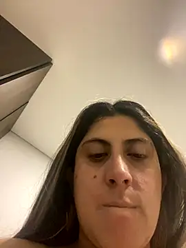 Snapshot of girl_anni chatting on September 29, 2025, 10:20 am girl anni online show from September 29, 2025, 10:20 am