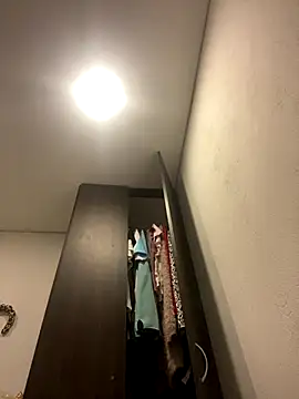 Snapshot of girl_anni chatting on September 30, 2025, 10:31 am girl anni online show from September 30, 2025, 10:31 am