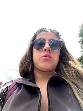 Snapshot of girl_anni chatting on October 6, 2025, 4:59 pm girl anni online show from October 6, 2025, 4:59 pm