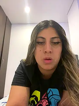 Snapshot of girl_anni chatting on October 13, 2025, 8:53 pm girl anni online show from October 13, 2025, 8:53 pm