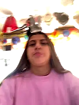 Snapshot of girl_anni chatting on October 20, 2025, 5:02 pm girl anni online show from October 20, 2025, 5:02 pm