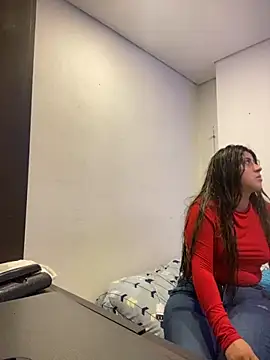 Snapshot of girl_anni chatting on October 28, 2025, 5:48 pm girl anni online show from October 28, 2025, 5:48 pm