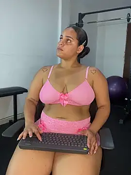 Snapshot of Violetrousse chatting on September 29, 2025, 7:08 pm Violetrousse online show from September 29, 2025, 7:08 pm