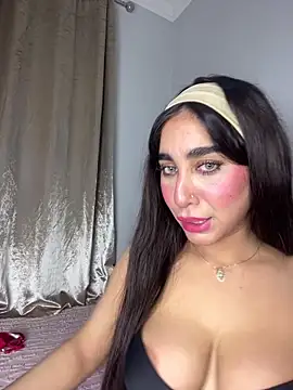 Meryem Queen online show from April 2, 2026, 2:42 am