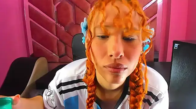 Nami Curls online show from March 3, 2025, 6:22 pm