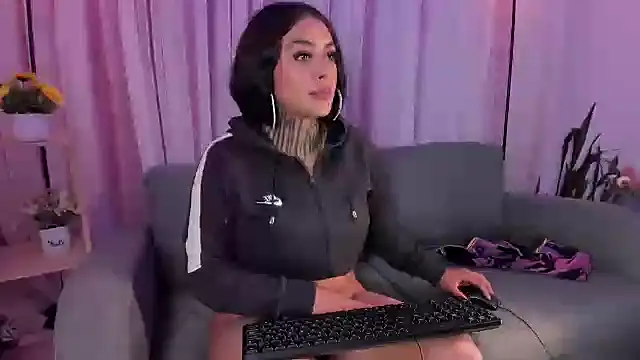 Lovely celeste online show from October 16, 2025, 2:56 am