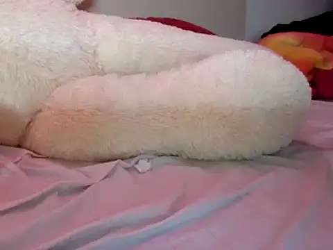 Snapshot of kila_lo chatting on December 4, 2024, 6:06 pm kila lo online show from December 4, 2024, 6:06 pm