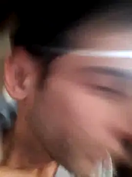 Snapshot of MrTamburine22 chatting on January 14, 2025, 2:32 pm MrTamburine22 online show from January 14, 2025, 2:32 pm